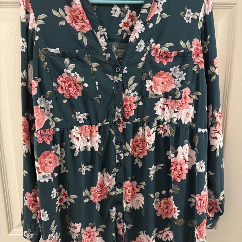 Torrid Women Sz 00 M/L Blouse Green Floral V-Neck Floral Babydoll Long Sleeves